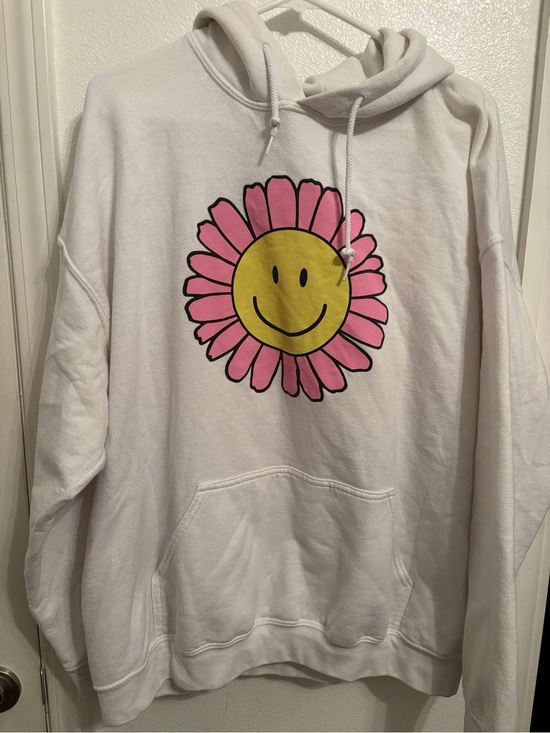 Altar'd State Tops - Altar'd State White Hoodie with Pink & Yellow Daisy Graphic L